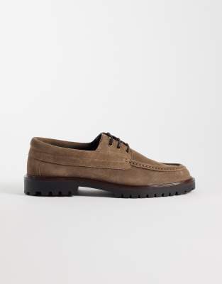  made In Portugal boat shoes with cleated sole in beige suede