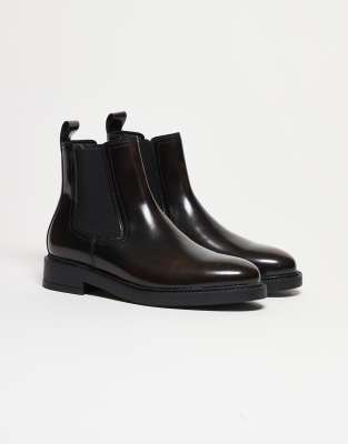 Noak Made In Brown