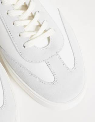Noak Made In White
