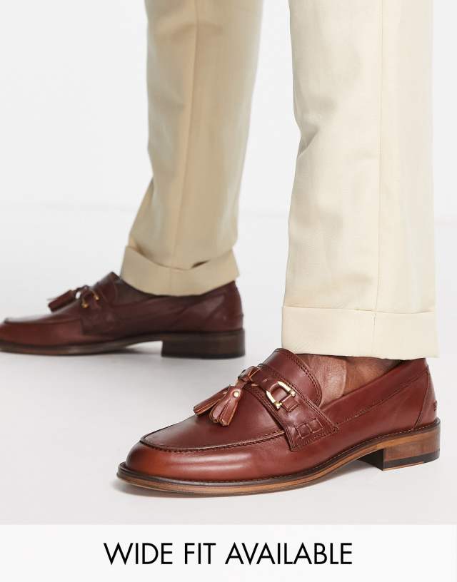 Noak made in Portugal loafers in tan leather