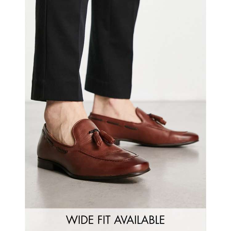 Jeg mistede min vej kartoffel melodisk Noak made in Portugal loafers with tassel detail in brown leather | ASOS