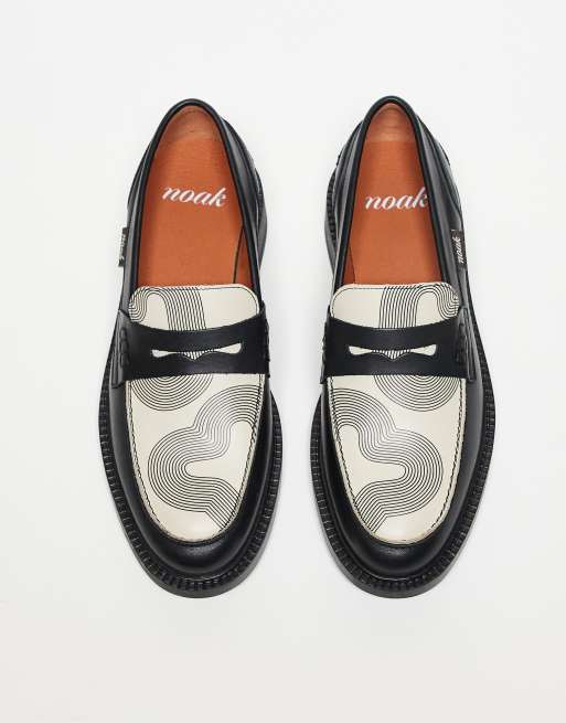 Noak - Made in Portugal - Sorte loafers i læder med geometrisk design, 3 af 4