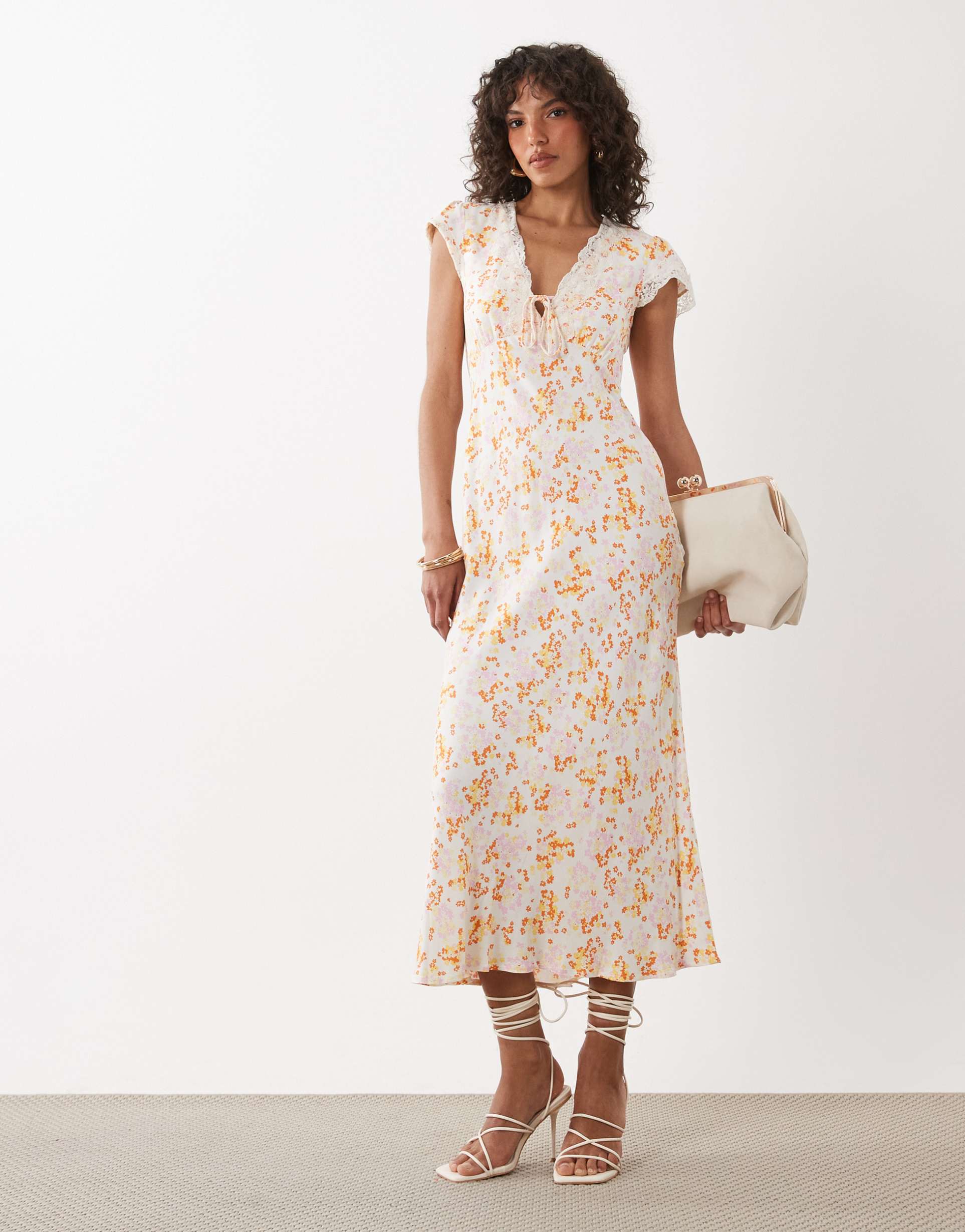 nobody's child alda v-neck short sleeve lace trim midi dress in white floral
