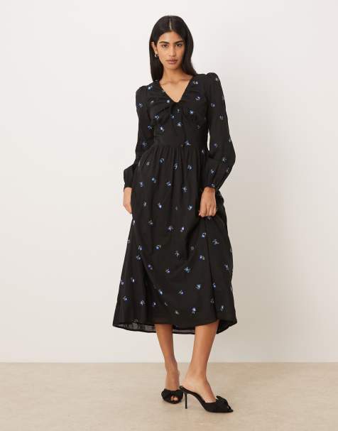 Nobody's Child Alysia embroidered v-neck midi dress in black floral - view 1