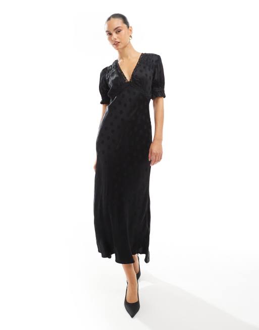 Nobody's Child - Angela - Vestito lungo in raso nero con dettaglio in pizzo