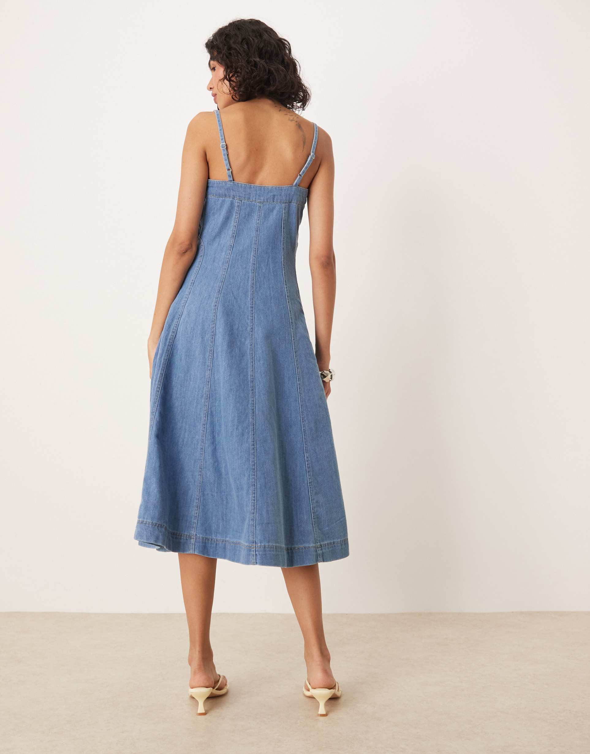 nobody's child anita a-line paneled strappy midi dress in mid vintage wash