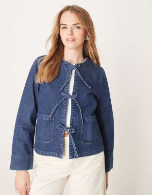 Nobody's Child - Arlington - Jeans-Jacke in Blau mit Bindedetails vorne