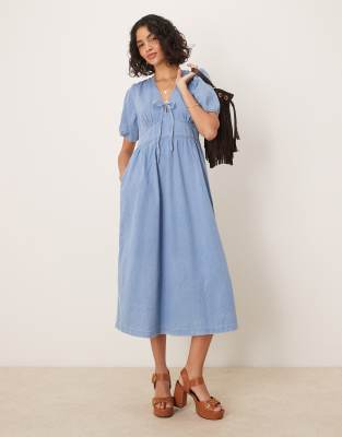 Nobody's Child - Astra - Midikleid in Hellblau aus Denim-Twill