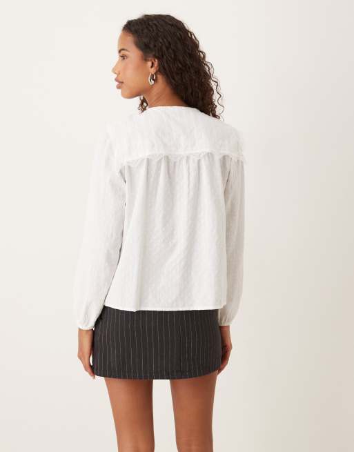 Nobody's Child Augusta button up blouse with oversized collar in ivory, 3 of 4