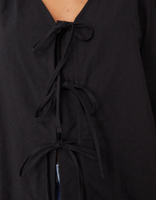 NOBODY'S CHILD BERNADETTA LONG SLEEVE TIE-DETAIL BLOUSE 
