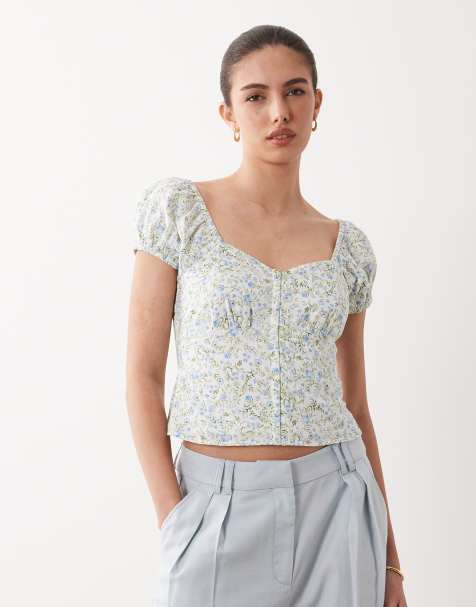 Nobody's Child Bute linen blend sweetheart neck shirred back puff sleeve top in cream and blue floral - view 1