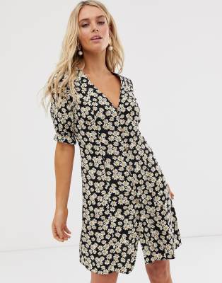 Nobody's Child button front mini dress in daisy print | ASOS