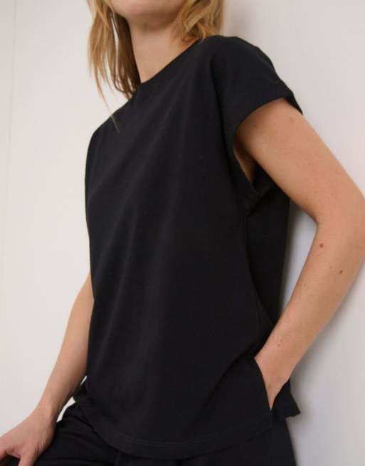 Nobody's Child Cap sleeve t-shirt in black, 3 of 4