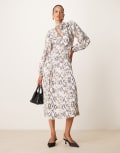 [Nobody's Child] Nobody's Child Carla scarf midaxi dress in snake print-Multi 10 Snake print