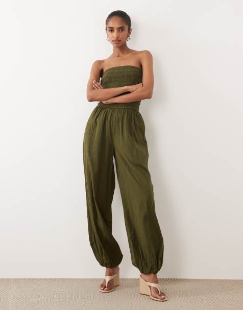 Nobody's Child - Carly - Bandeau-jumpsuit van katoen met gesmokt lijfje en ballonpijpen in kaki - view 1