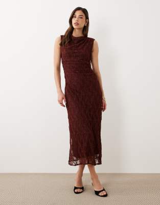 Nobody's Child Cece Lacy Overlay Sleeveless Midi Dress In Burgundy