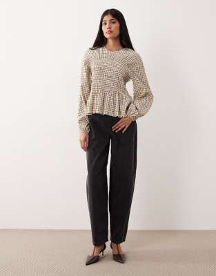 Nobody's Child Charlize Shirred Peplum Top In Multi