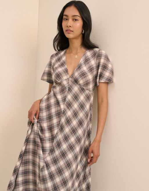 Nobody's Child Check rowena midi dress in white, 4 of 5