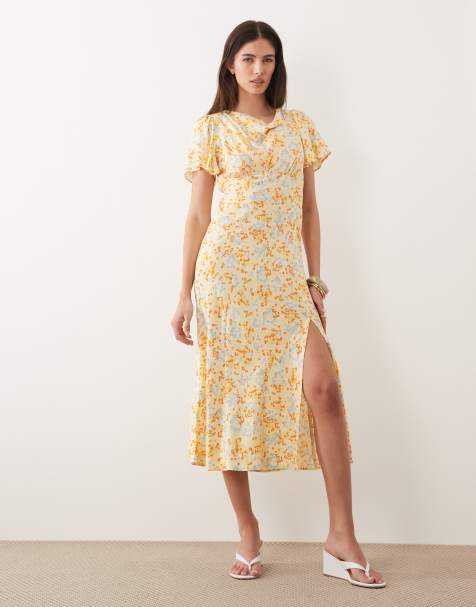 Nobody's Child - Cheryl - Vestito midi giallo a fiori con scollo ad anello e maniche con volant e spacco - view 1