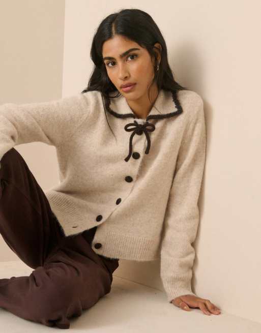 Nobody's Child Contrast collar cardigan in cream, 4 of 5