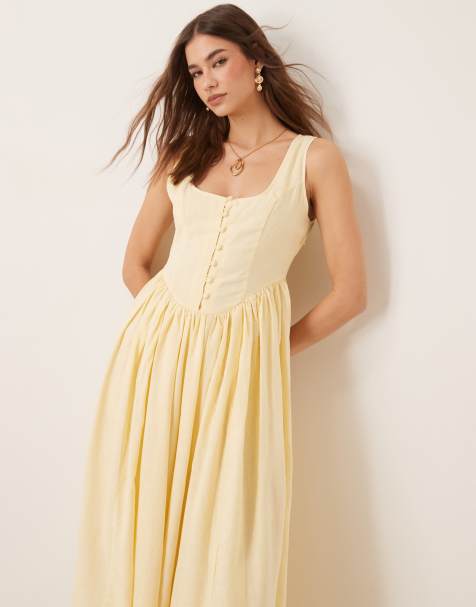 Nobody's Child - Cora - Midi cami-jurk met lage ronde hals in geel - view 1