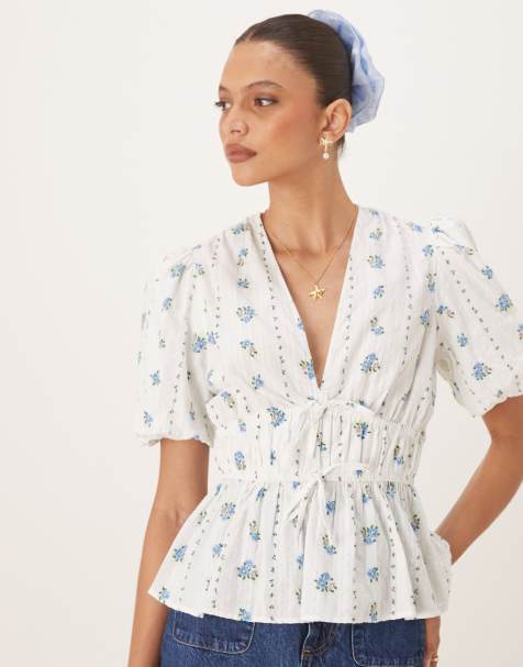 Nobody's Child Cordelia puff sleeve top in white ditsy