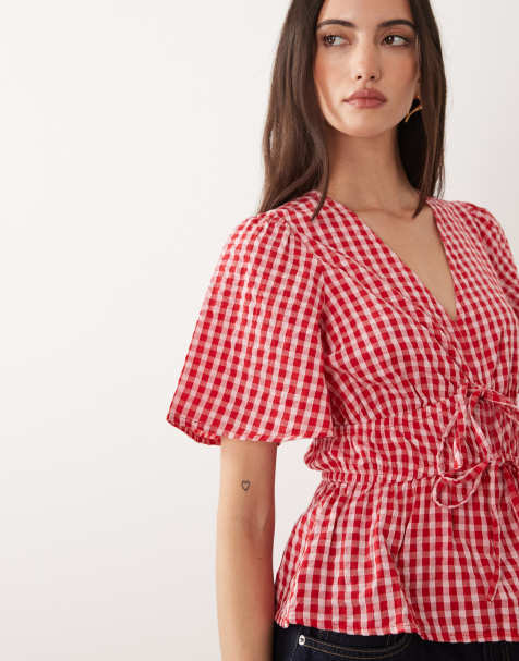 Nobody's Child - Cordelia - Katoenrijke peplum top met pofmouwen, V-hals en gingham ruit in rood - view 1