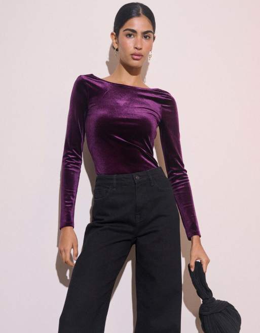 Nobody's Child Cowl back velvet top in purple, 4 of 5