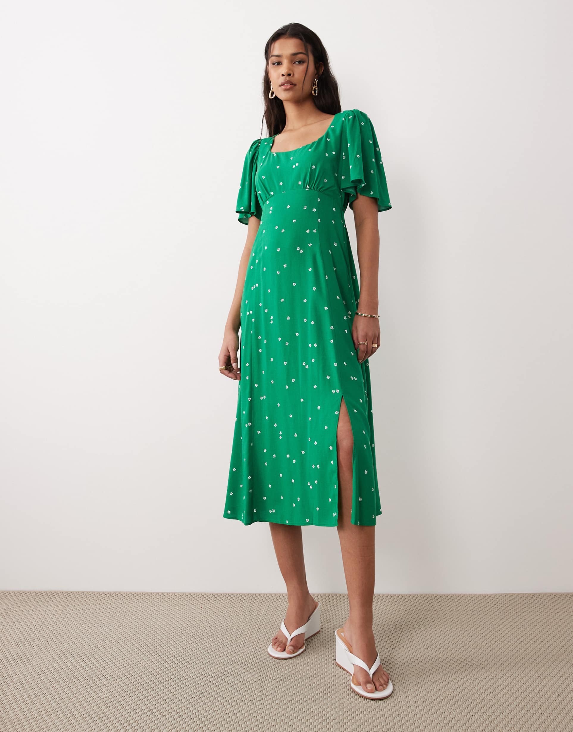 nobody's child dee dee midi dress in green print