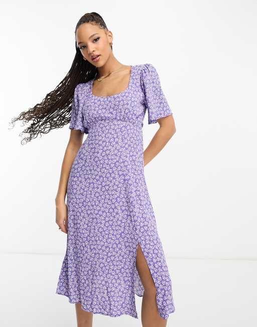 Nobody's Child Dee Dee split midi dress in blue ditsy floral | ASOS