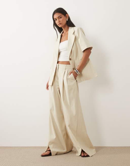 Nobody's Child deep v-neck tailored boyfriend blazer co-ord in cream, 2 of 4