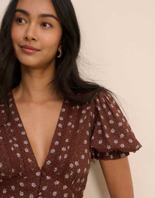 Nobody's Child Ditsy floral button front frances midi dress in brown, 3 of 5