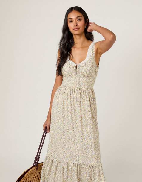 Nobody's Child Ditsy floral tiered heather midi dress in white