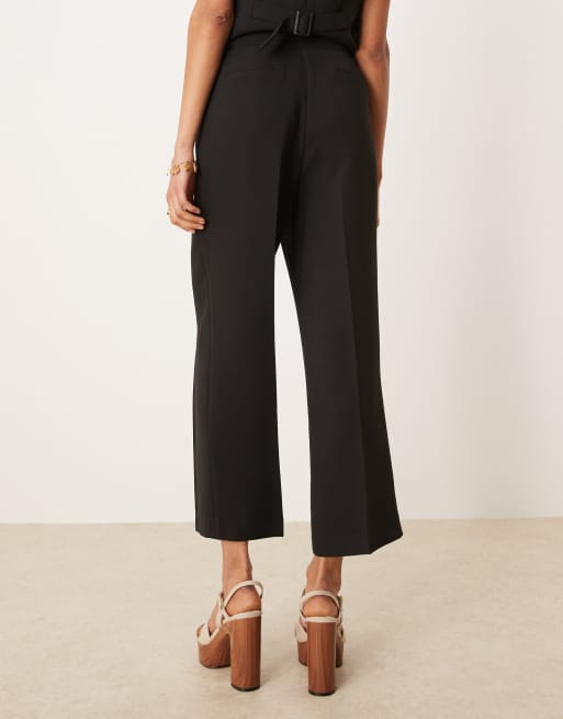 Nobody's Child Etta crop tailored pants in black - part of a set, 4 of 5