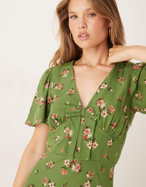 Nobody's Child Faith Bow Front Midi Tea Dress in Green Floral