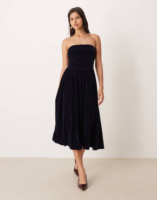 Nobody's Child Felicity strapless velvet midaxi dress in dark blue