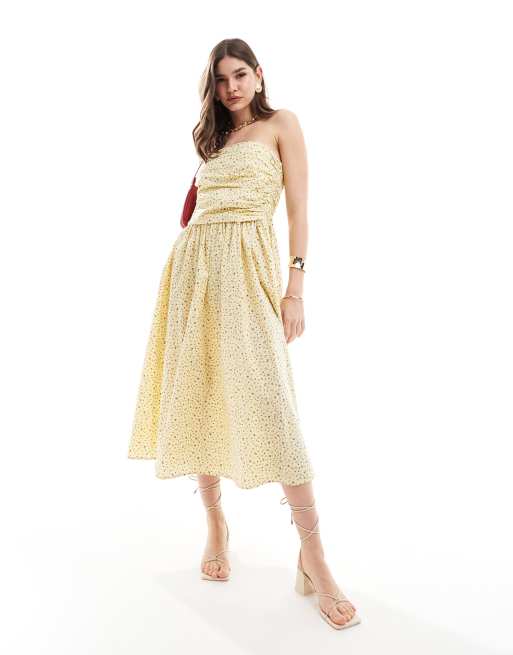 Nobody's Child – Felicity – Trägerloses, wadenlanges Kleid in Gelb mit Blümchenmuster