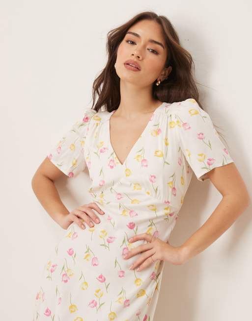 Nobody's Child – Flora – Midi-Freizeitkleid in Cremeweiß mit Tulpenmuster, 4 von 4