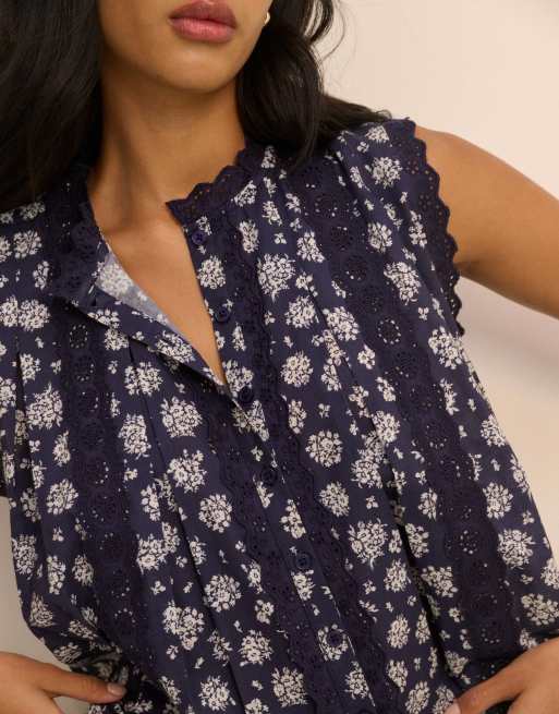 Nobody's Child Floral broderie anglaise trim blouse in navy, 4 of 5