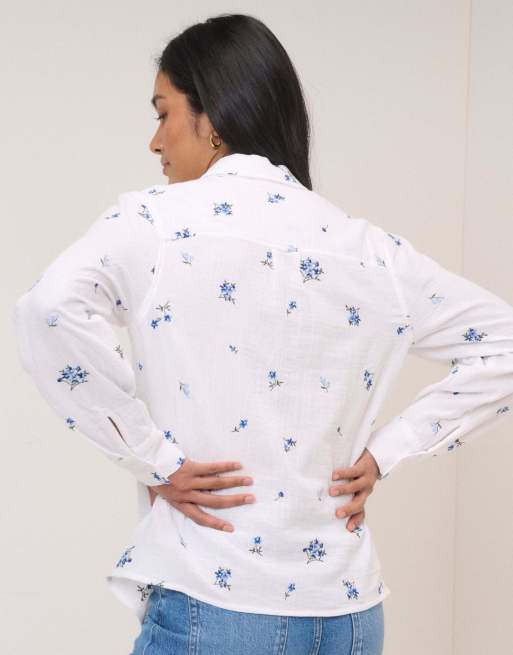 Nobody's Child Floral cotton embroidered blouse in white, 5 of 5