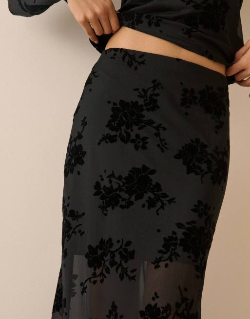 Nobody's Child Floral mesh maxi skirt in black, 3 of 5