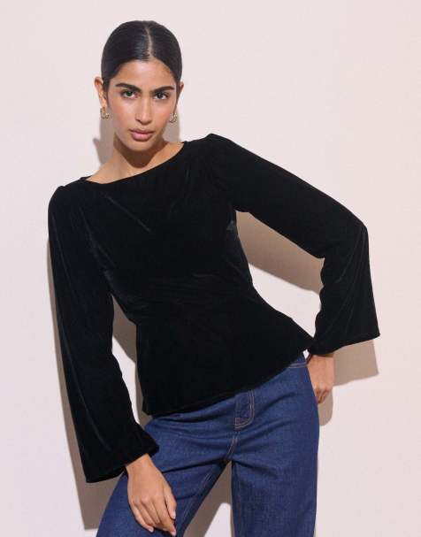 Nobody's Child Fluted sleeve velvet eva top in black