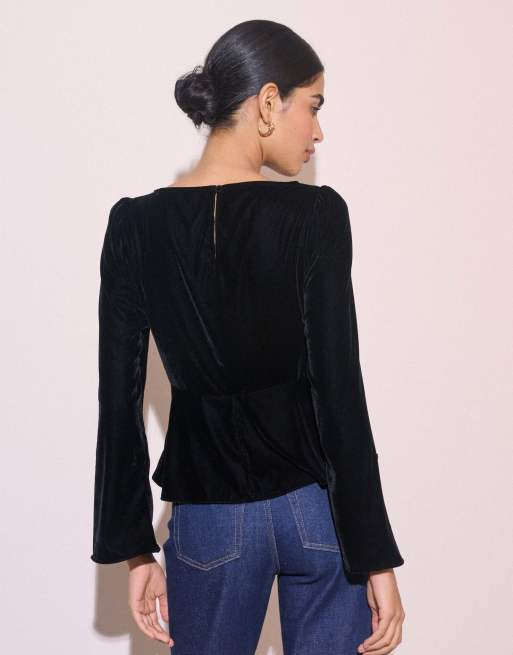 Nobody's Child Fluted sleeve velvet eva top in black, 2 of 5