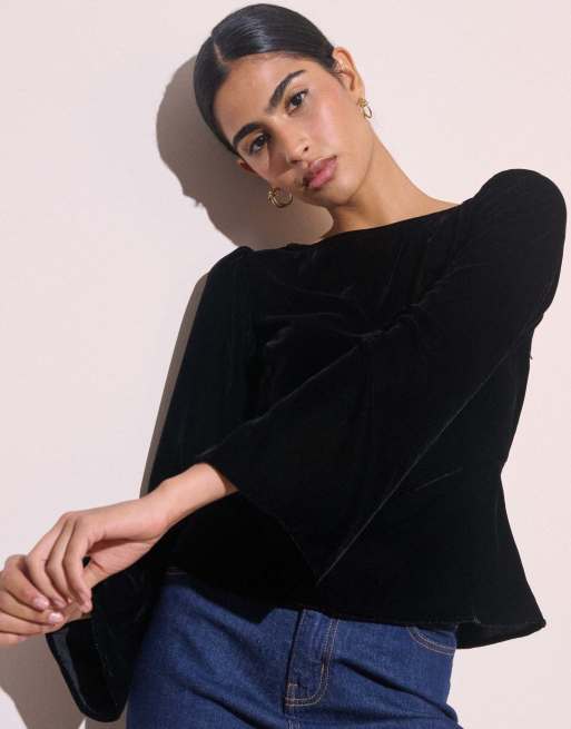 Nobody's Child Fluted sleeve velvet eva top in black, 5 of 5