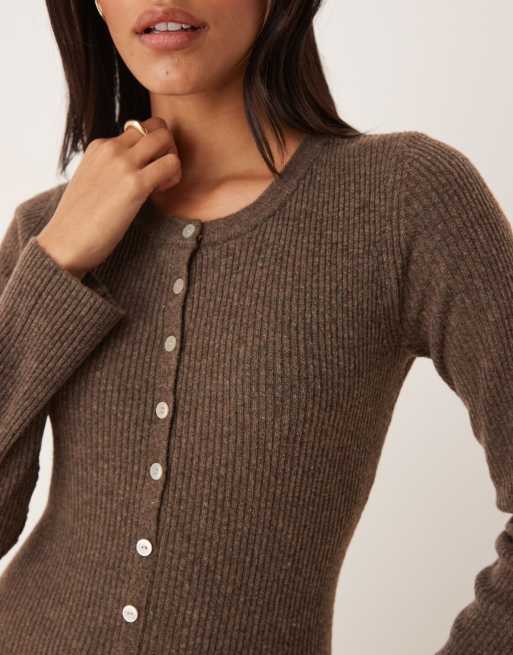 Nobody's Child - Gebreide midi jurk met knoopsluiting in beige, 3 van 4