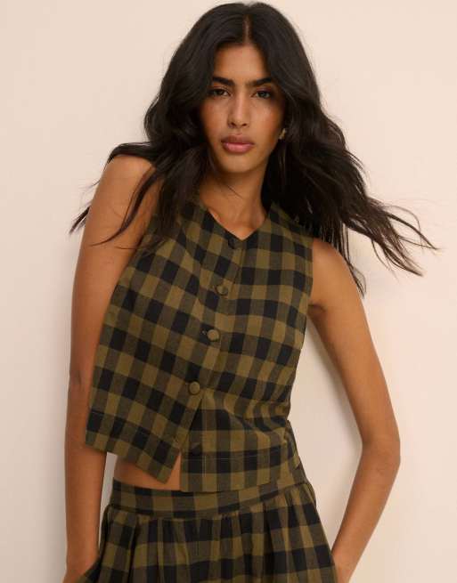 Nobody's Child Gingham button front top in green, 4 of 5