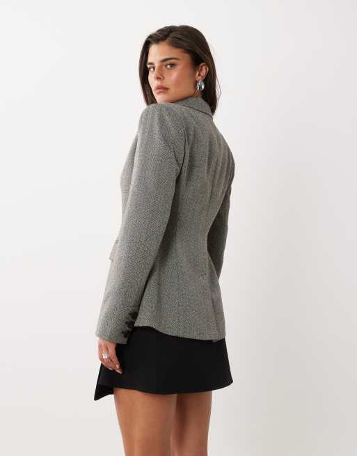 Nobody's Child herringbone padded shoulder cinched waist blazer in grey, 3 of 4