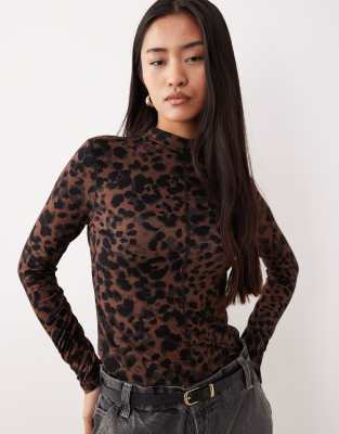 Nobody's Child - Hochgeschlossenes Oberteil in Braun mit Ziernaht und Animal-Print-Bunt