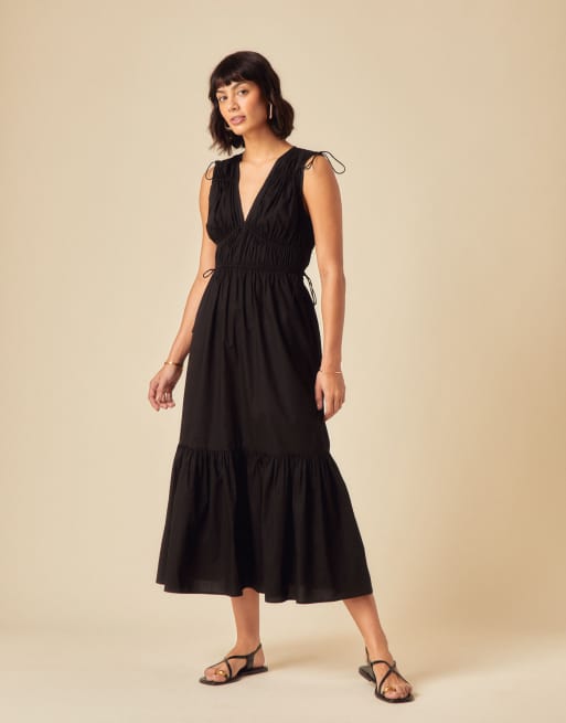 Nobody's Child Ianthe v-neck tie detail ruched midi dress in black | ASOS