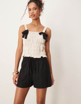 Jet linen mix shorts in black